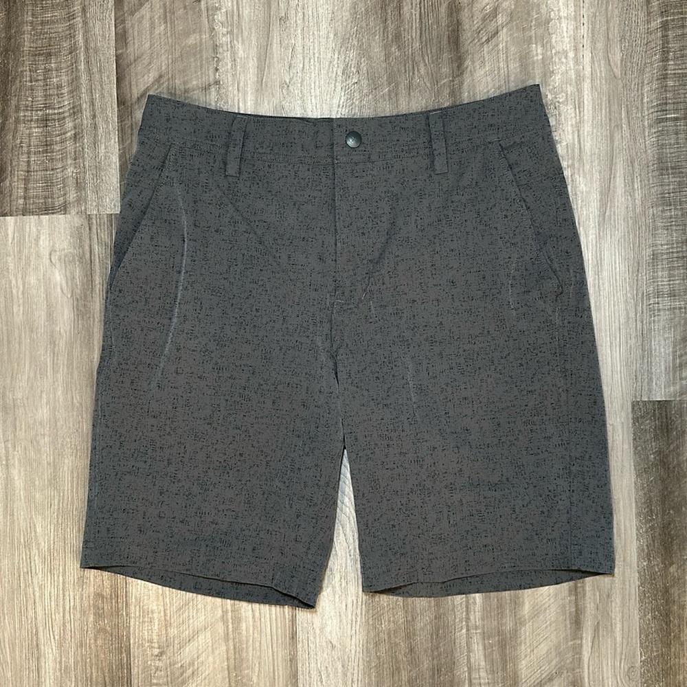 REI Co-Op Regular Fit Hybrid Shorts - 32